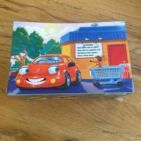 Chevron Cars Holly Hatchback - Picture 3 of 3